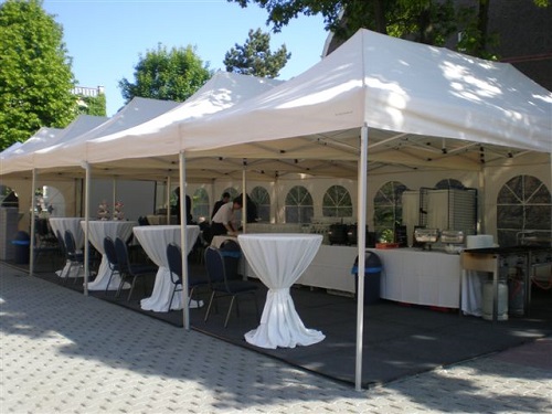 Mededogen Onderscheppen energie Partytent huren Enschede - Horeca Verhuur TwenteHoreca Verhuur Twente